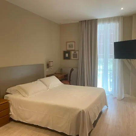 Mon Repos Otel 3*