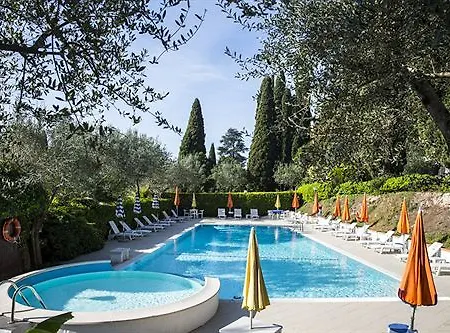 Mon Repos Otel 3*